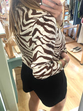Carregar imagem no visualizador da galeria, Bomber zebra castanho
