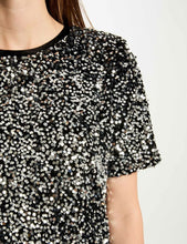 Carregar imagem no visualizador da galeria, Blusa lantejoulas prata
