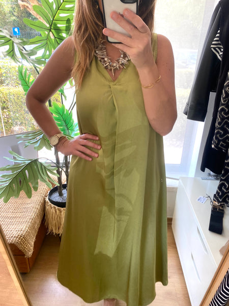 Vestido acetinado cavas azeitona