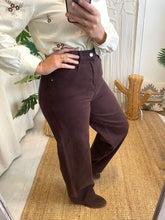 Carregar imagem no visualizador da galeria, Calças sarja barrel castanho
