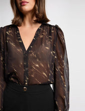 Carregar imagem no visualizador da galeria, Camisa estampa pinceladas Morgan
