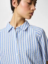 Carregar imagem no visualizador da galeria, Camisa riscas azul Pieces
