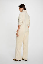 Carregar imagem no visualizador da galeria, Camisola de malha gola Morgan
