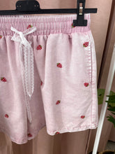Carregar imagem no visualizador da galeria, Conjunto camisa e calções morangos 🍓
