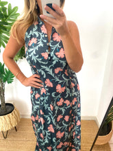 Carregar imagem no visualizador da galeria, Vestido estampa floral azul e rosa

