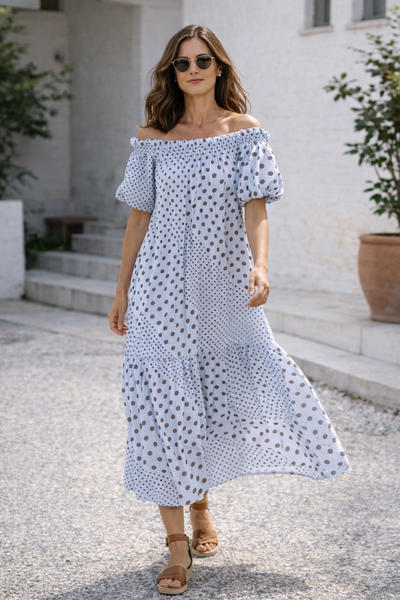 Vestido comprido bolinhas azul claro