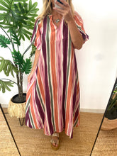 Carregar imagem no visualizador da galeria, Vestido riscas manga balão rosa e verde
