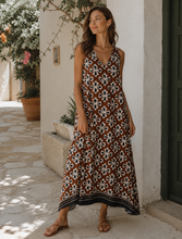 Carregar imagem no visualizador da galeria, Vestido viscose azulejo telha
