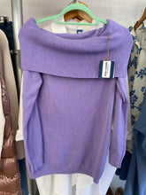 Carregar imagem no visualizador da galeria, Camisola de malha ombros descobertos lilás
