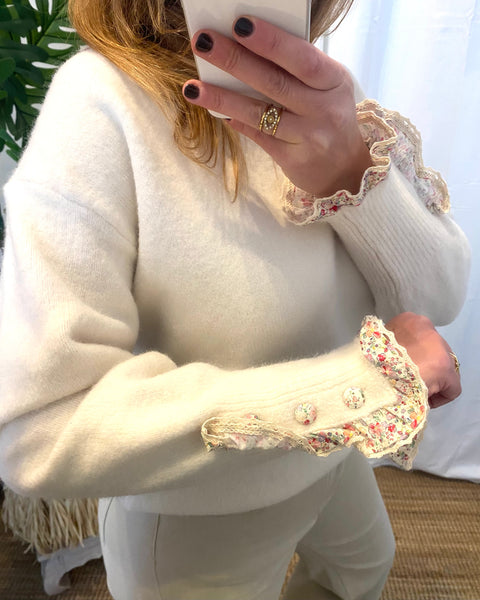 Camisolas de malha com punho florzinhas cru