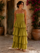Carregar imagem no visualizador da galeria, Vestido caí caí com folhos verde azeitona
