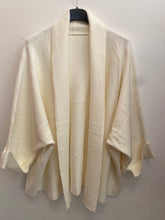 Carregar imagem no visualizador da galeria, Kimono de malha cru
