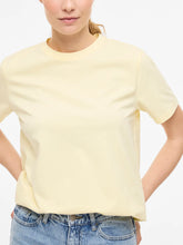 Carregar imagem no visualizador da galeria, T-shirt Vila algodão amarelo
