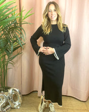 Carregar imagem no visualizador da galeria, Vestido de malha preto Vikerry
