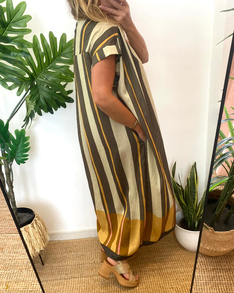 Vestido oversize riscas kaki