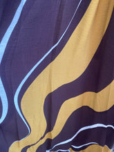Carregar imagem no visualizador da galeria, Vestido estampa ondas amarelo
