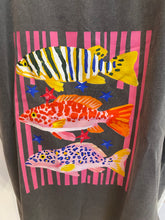 Carregar imagem no visualizador da galeria, T-shirt estampa peixes
