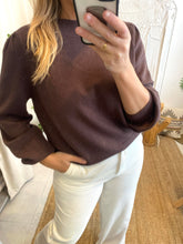 Carregar imagem no visualizador da galeria, Camisola Viril turtle castanho Vila
