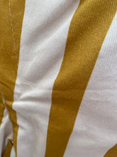 Carregar imagem no visualizador da galeria, Calças baloon riscas amarelo
