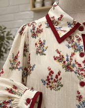 Carregar imagem no visualizador da galeria, Camisa estampa flores Bordeaux
