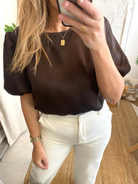 Blusa acetinada manga balão castanho