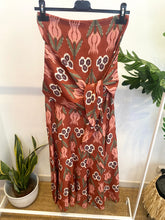 Carregar imagem no visualizador da galeria, Vestido Sardenha telha e rosa
