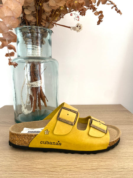 Chinelo fivelas amarelo Cubanas