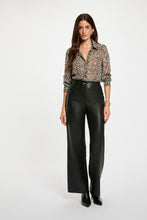 Carregar imagem no visualizador da galeria, Camisa estampada Morgan
