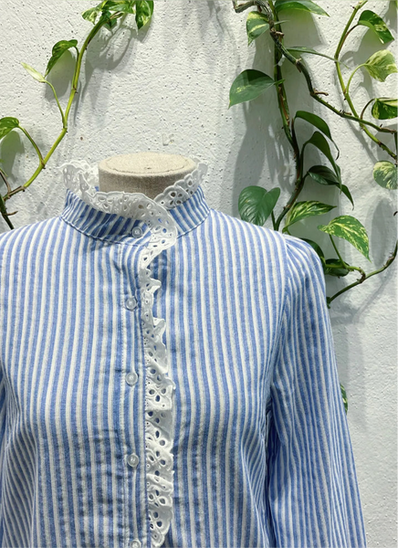 Camisa azul riscas