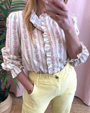 Carregar imagem no visualizador da galeria, Camisa florzinhas rosa
