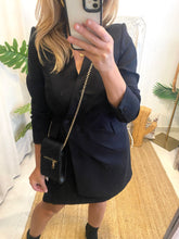 Carregar imagem no visualizador da galeria, Bolsa para telemóvel preto brilho MORGAN
