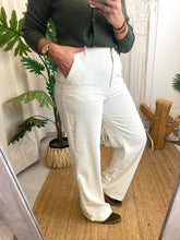 Carregar imagem no visualizador da galeria, Calças bombazina pérola Morgan
