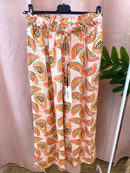 Calças pantalonas estampa papaias