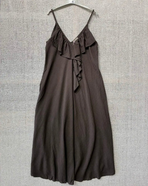 Vestido alça fina com folho castanho