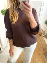 Carregar imagem no visualizador da galeria, Camisola Viril turtle castanho Vila
