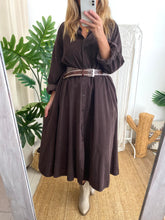 Carregar imagem no visualizador da galeria, Vestido camisa bombazina castanho
