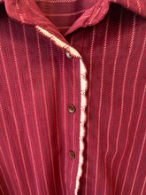 Carregar imagem no visualizador da galeria, Camisa oversize aveludada bordeaux
