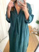 Carregar imagem no visualizador da galeria, Vestido oversize bombazina verde esmeralda
