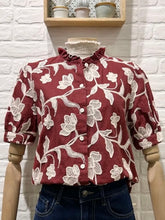 Carregar imagem no visualizador da galeria, Blusa bordada Bordeaux
