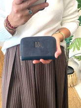 Carregar imagem no visualizador da galeria, Carteira azul Don Algodon
