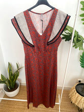 Carregar imagem no visualizador da galeria, Vestido vintage com folho
