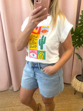 Carregar imagem no visualizador da galeria, T-shirt branca little things
