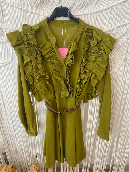 Vestido bombazina folhos c/cinto verde oliva