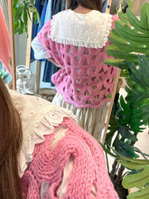 Carregar imagem no visualizador da galeria, Camisola malha aberta rosa
