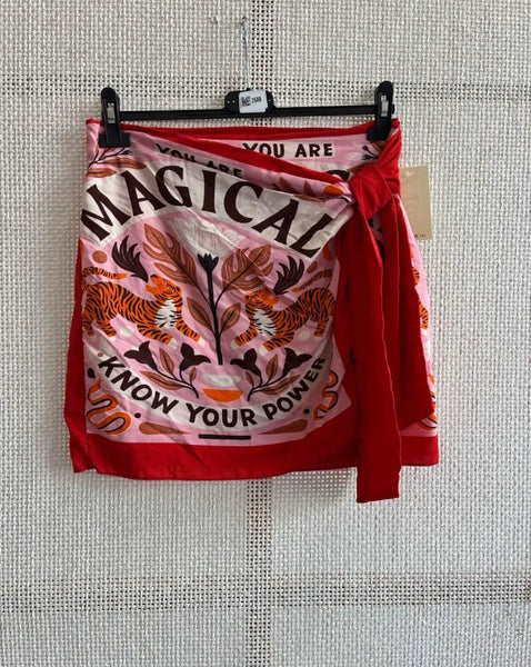 Saia páreo traçada magical vermelho