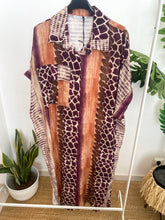 Carregar imagem no visualizador da galeria, Vestido camisa estampa tartaruga salmão
