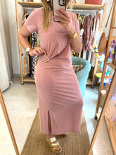 Carregar imagem no visualizador da galeria, Vestido lurex fivela rosa
