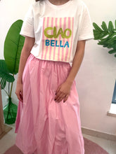 Carregar imagem no visualizador da galeria, T-shirt ciao bella rosa
