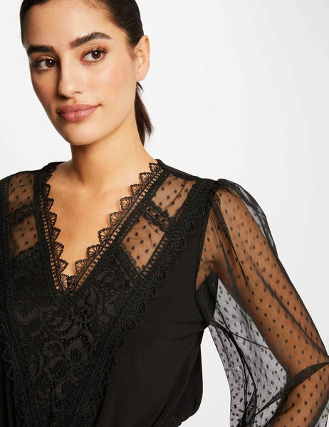 Blusa de renda Morgan