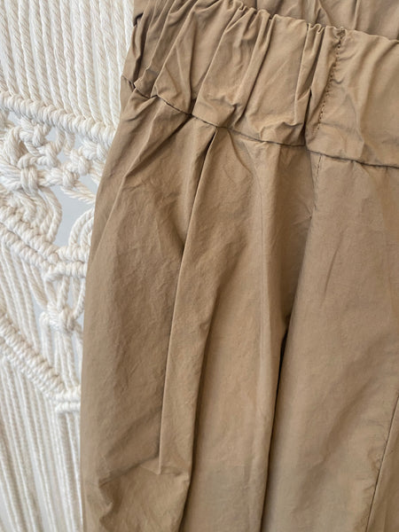 Calças pantalonas camel